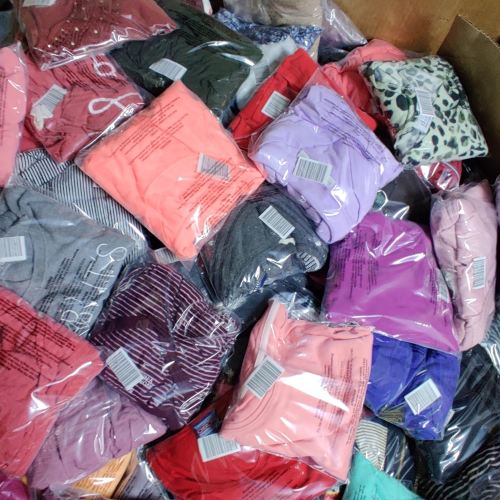 Bulk lot of 10! Women's Top Pre-Owned, Mixed Brands, Size S - L